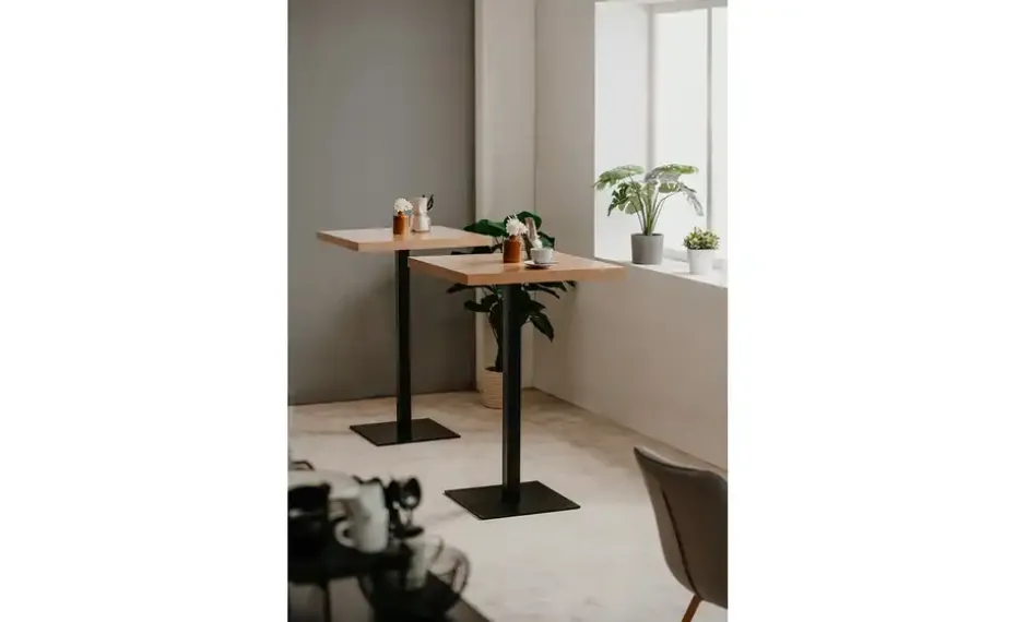 Bartisch Kris | Asteiche (70cm) | Möbel Höffner