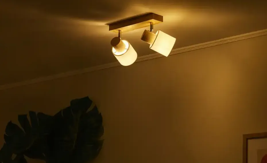 KHG Deckenstrahler, 2-flammig, Holz/ Stoffschirm weiß