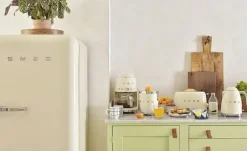 smeg Kaffeeautomat DCF02CREU | silberfarben, Creme