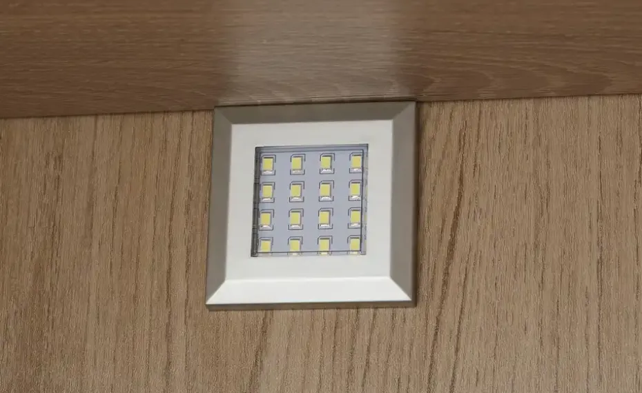 uno LED-Beleuchtung Orlando | Möbel Höffner